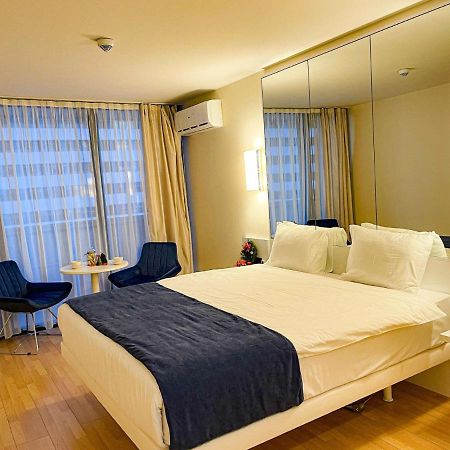 Orbi City Hotel On The Sea Батуми Екстериор снимка